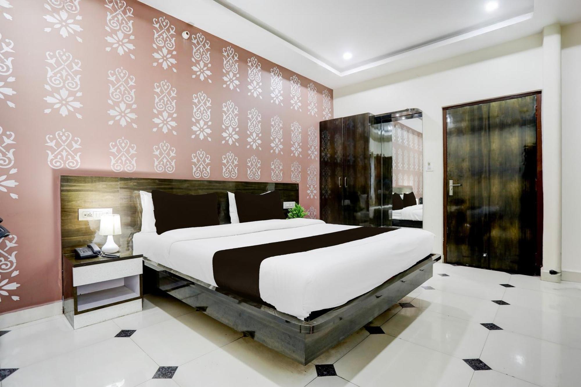l'Hotel Super Townhouse Gida Near Rto Office Gorakhpur Esterno foto