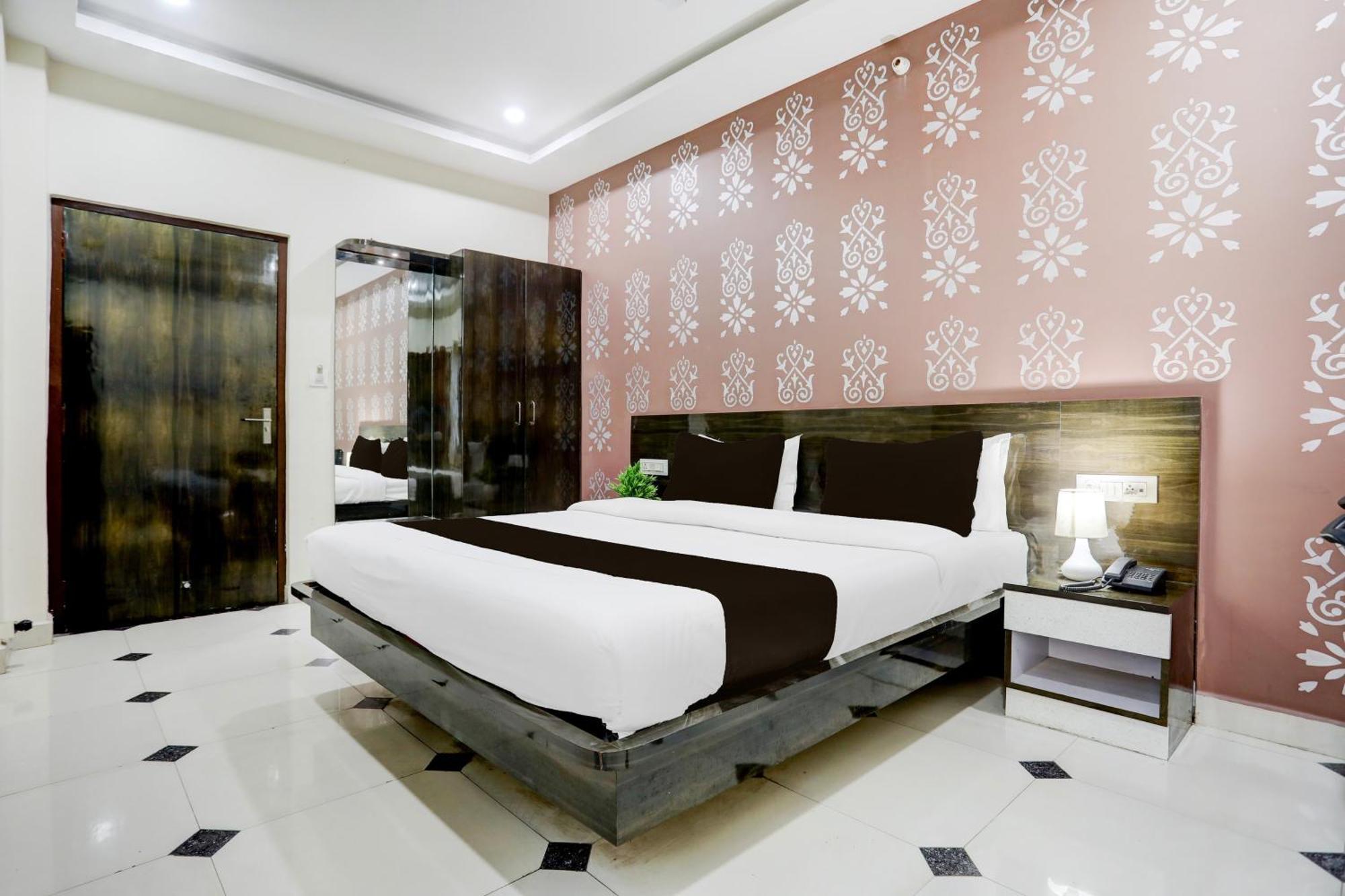 l'Hotel Super Townhouse Gida Near Rto Office Gorakhpur Esterno foto