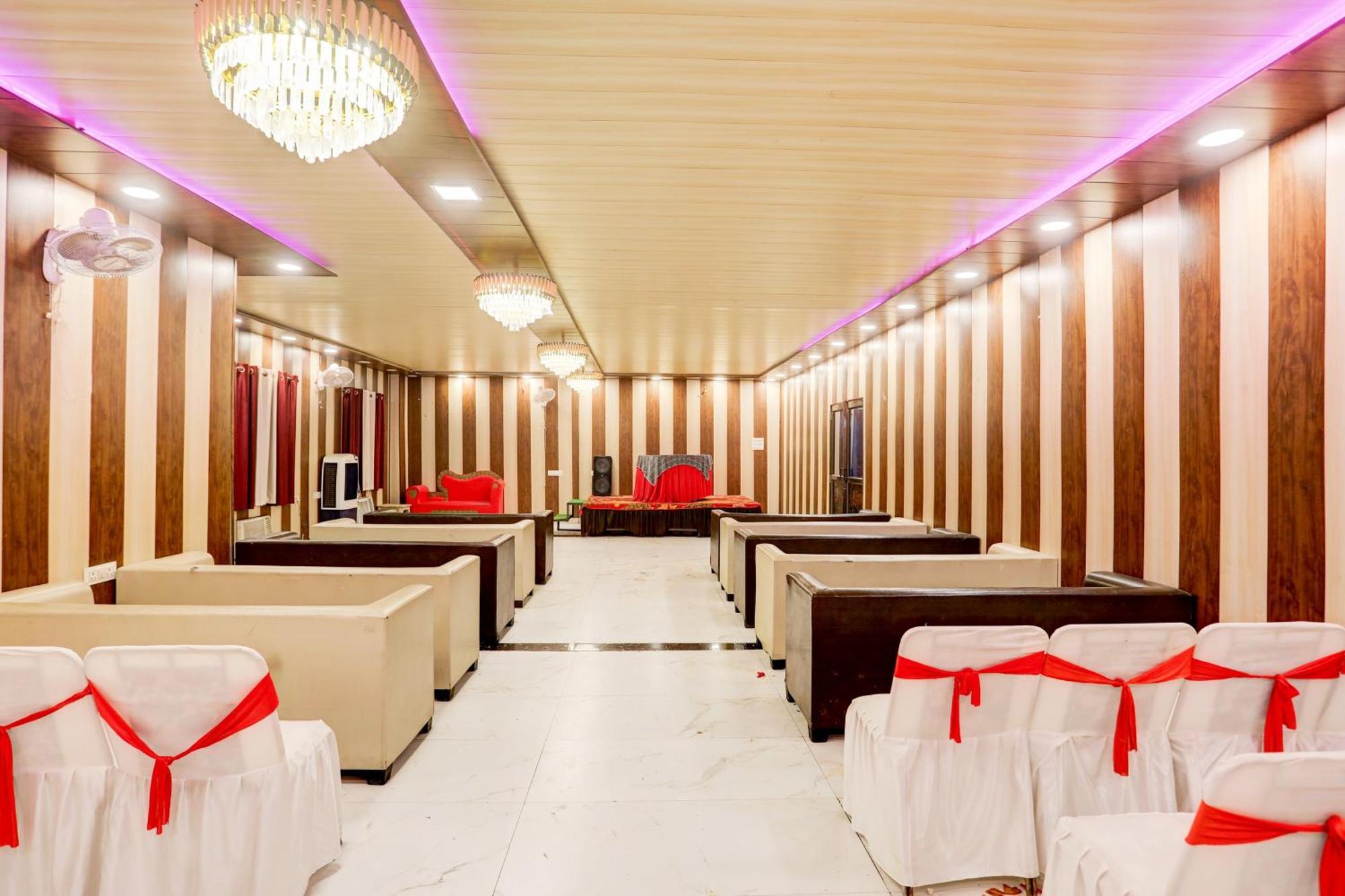 l'Hotel Super Townhouse Gida Near Rto Office Gorakhpur Esterno foto
