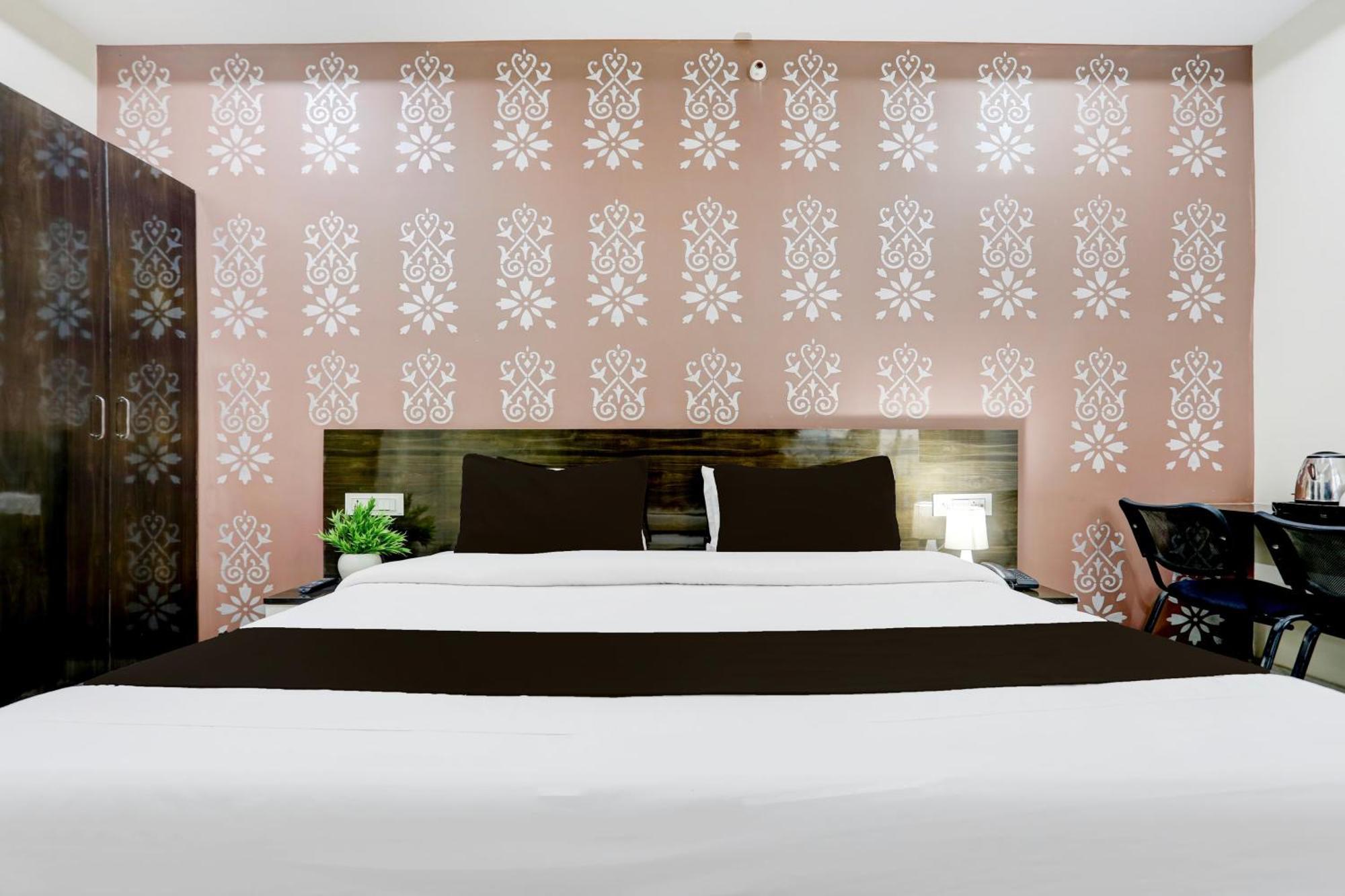 l'Hotel Super Townhouse Gida Near Rto Office Gorakhpur Esterno foto